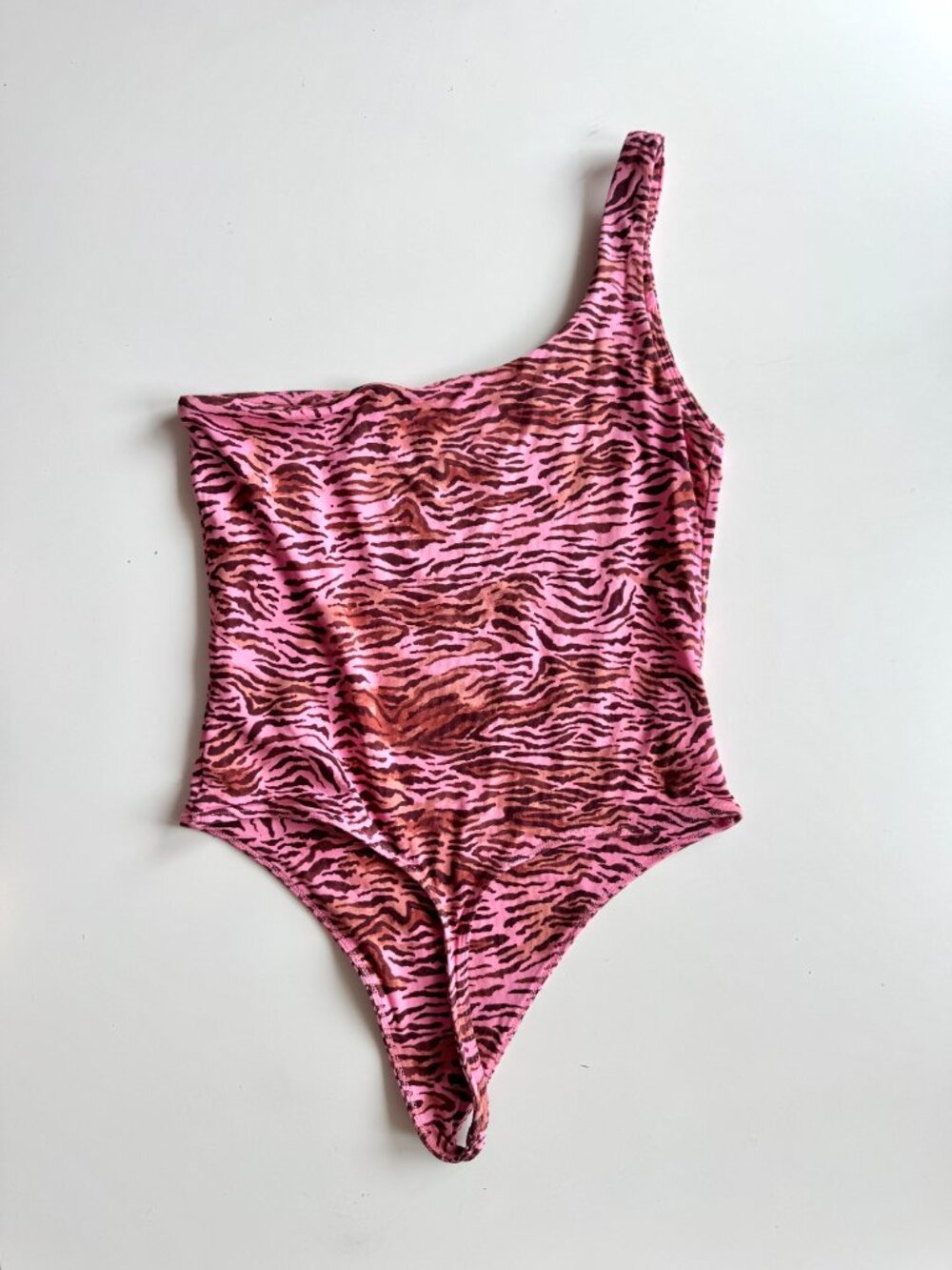 Aritzia LITTLE MOON Swizzle Pink Tiger Striped One Shoulder Bodysuit, Size L - Picture 4 of 9